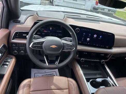 New 2026 Chevrolet Tahoe High Country w/ Sun And Tow Package AWD/4WD image 28