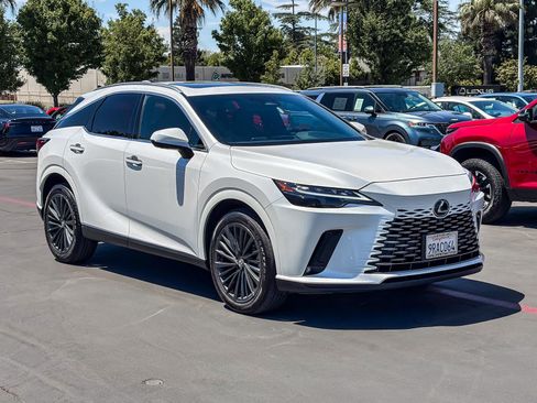 Used 2024 Lexus RX 350 Premium w/ Convenience Package FWD image 5