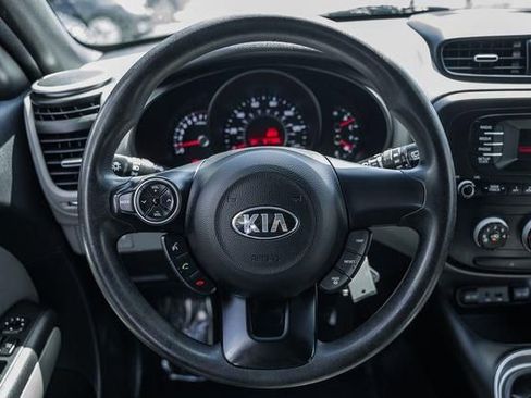 Used 2015 Kia Soul image 25