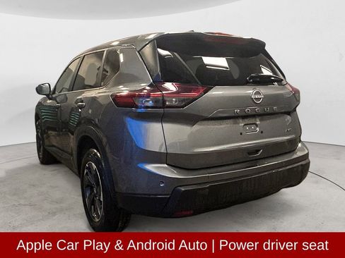 Used 2026 Nissan Rogue SV image 3