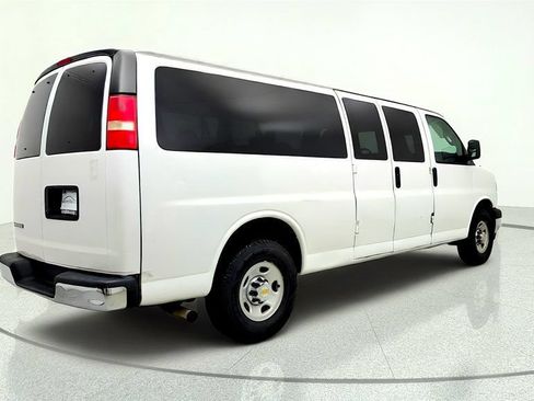Used 2019 Chevrolet Express 3500 LT w/ LT Preferred Equipment Group RWD image 5