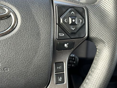 Certified 2022 Toyota Tacoma SR5 image 37