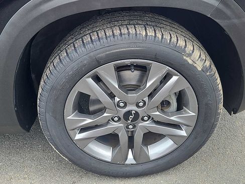 Used 2023 Kia Seltos S AWD/4WD image 10