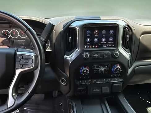 Used 2022 Chevrolet Silverado 2500 LTZ w/ LTZ Plus Package AWD/4WD image 11