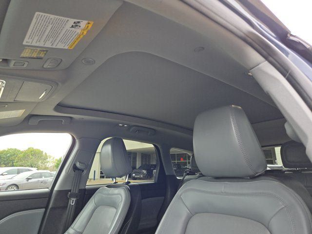 Used 2022 Lincoln Corsair AWD w/ Premium Package image 22