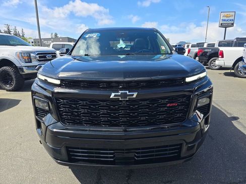 Used 2024 Chevrolet Traverse RS AWD/4WD image 9