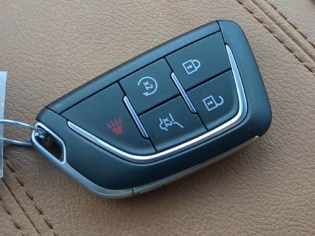 Used 2024 Cadillac XT4 Sport AWD/4WD image 32