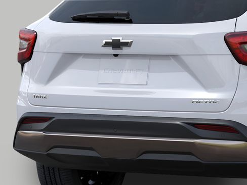 New 2026 Chevrolet Trax ACTIV w/ Driver Confidence Package image 14