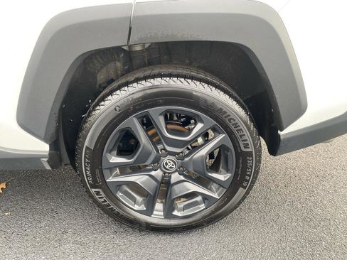 Used 2024 Toyota RAV4 Adventure image 9