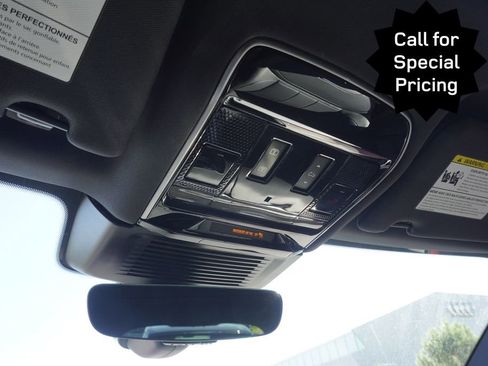 New 2025 Land Rover Range Rover Sport SE AWD/4WD image 16