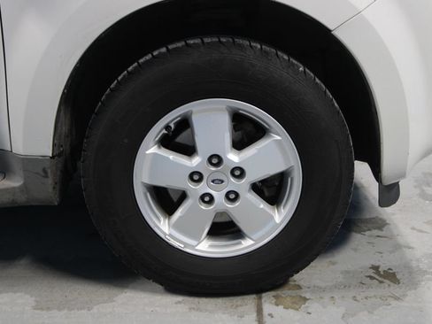 Used 2011 Ford Escape XLT w/ 201A Rapid Spec Order Code FWD image 30