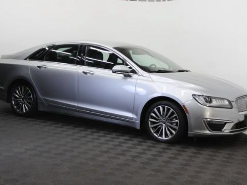 Used 2020 Lincoln MKZ Hybrid w/ Convenience Package FWD image 3