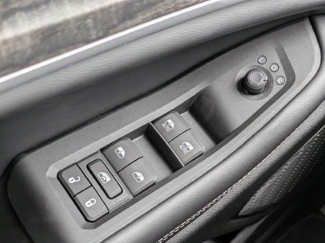 New 2027 Jeep Grand Cherokee Limited w/ Limited Altitude Package AWD/4WD image 25