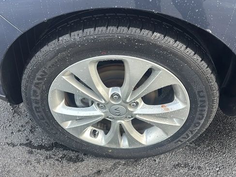 Used 2014 Kia Soul + FWD image 32