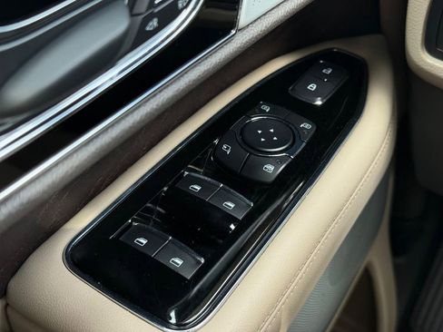 Used 2024 Lincoln Navigator Reserve AWD/4WD image 23
