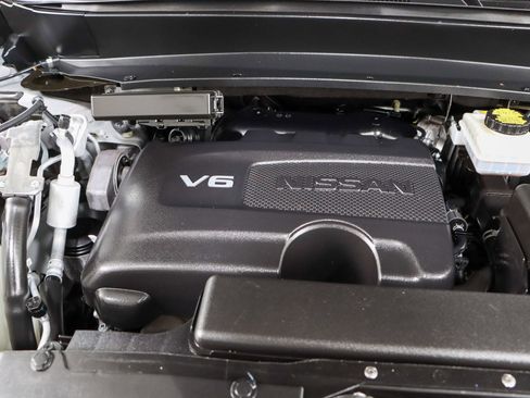 Used 2019 Nissan Pathfinder SV image 31