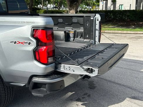 Used 2025 Chevrolet Colorado LT w/ LT Convenience Package AWD/4WD image 39