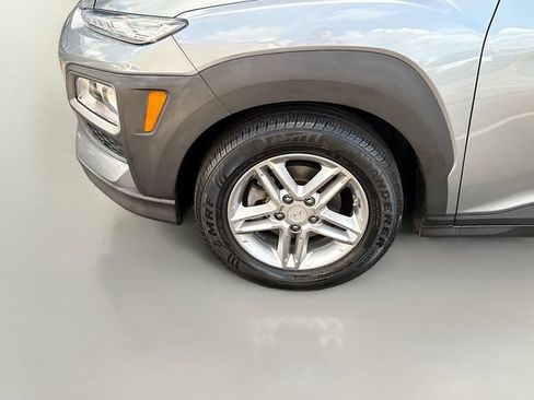 Used 2020 Hyundai Kona SE w/ Cargo Package image 29