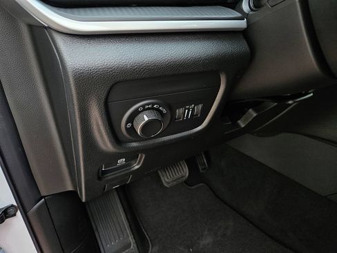 New 2026 Jeep Grand Cherokee L 4WD image 16