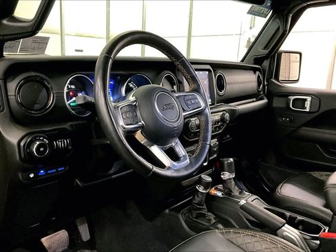 Used 2021 Jeep Wrangler Unlimited Sahara image 12