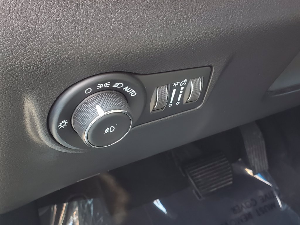 Used 2023 Jeep Compass Limited AWD/4WD image 10