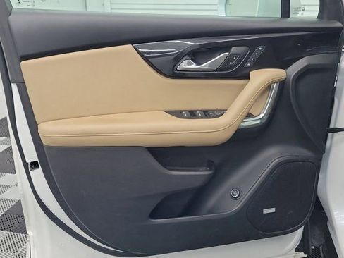 Used 2020 Chevrolet Blazer Premier w/ Driver Confidence II Package FWD image 18