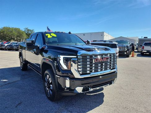 Used 2024 GMC Sierra 2500 Denali w/ Denali Reserve Package image 18