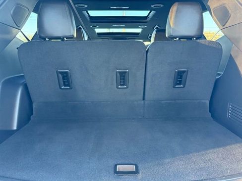 Used 2023 Buick Enclave Avenir w/ Avenir Technology Package image 11