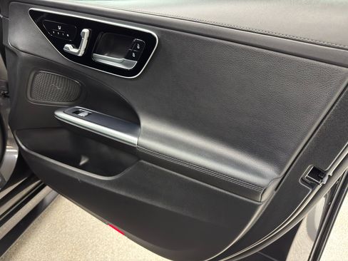 Used 2023 Mercedes-Benz C 300 4MATIC Sedan image 13