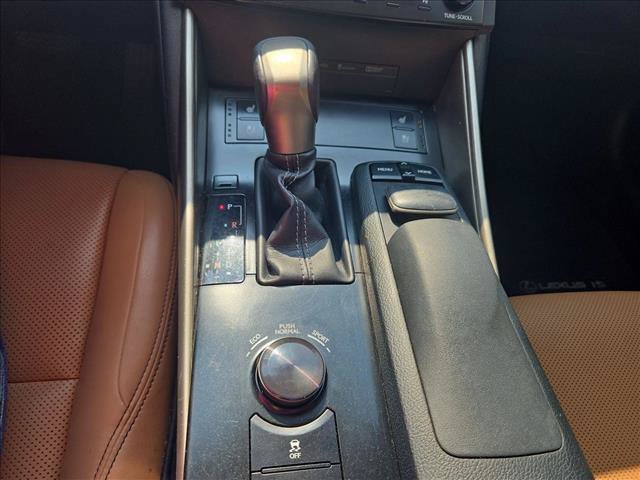 Used 2014 Lexus IS 350 w/ Navigation Package RWD image 9