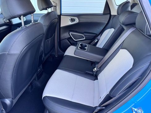 Used 2024 Kia Soul GT-Line image 32