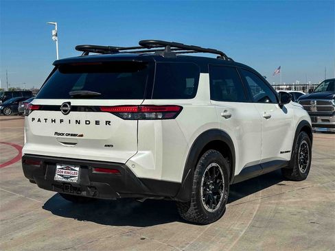 Used 2024 Nissan Pathfinder Rock Creek image 3