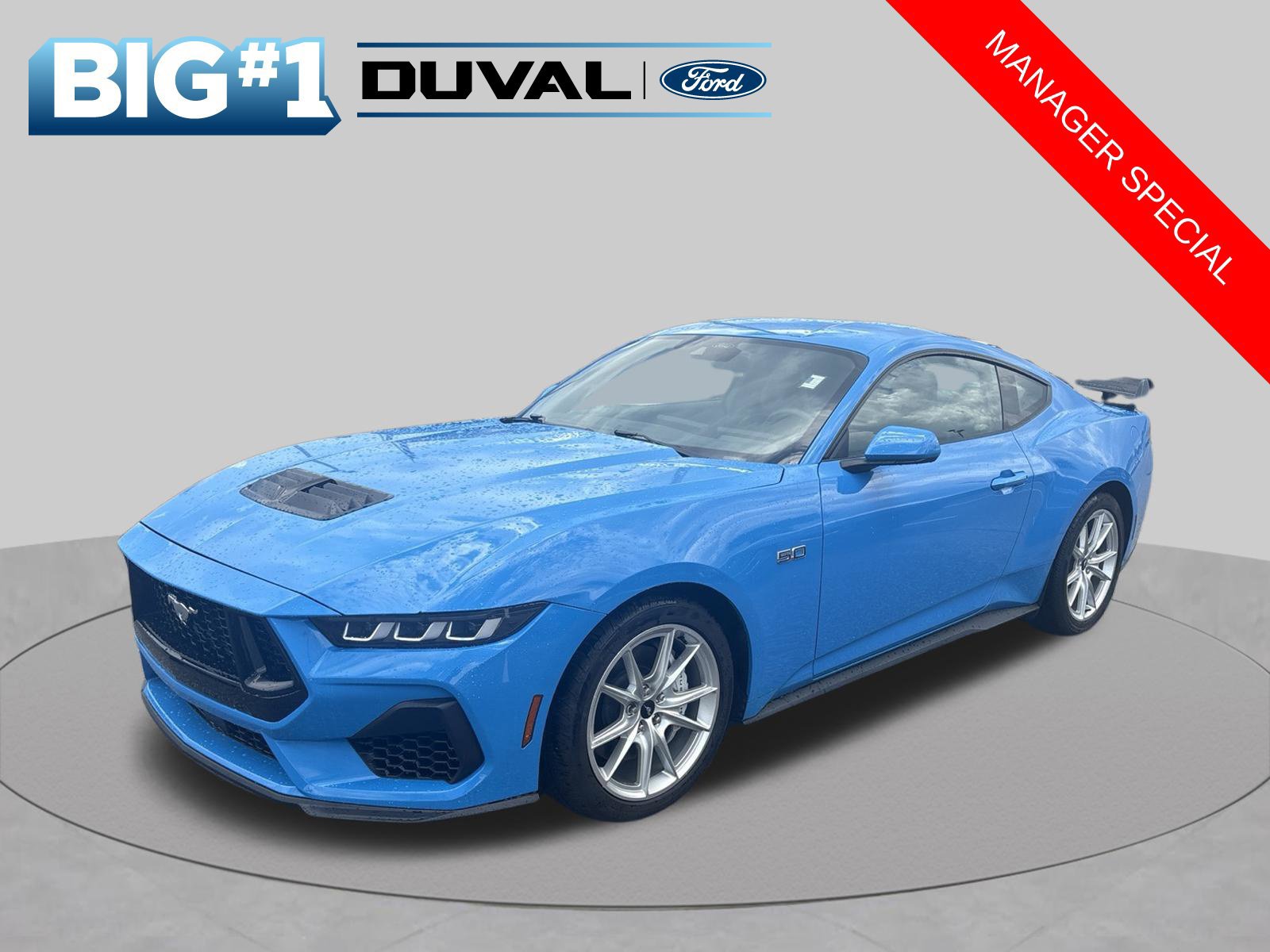 Used 2024 Ford Mustang GT RWD image 3