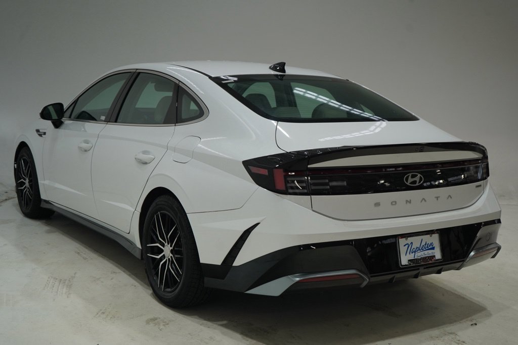 Used 2024 Hyundai Sonata SEL FWD image 5
