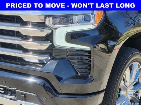Used 2025 Chevrolet Silverado 1500 High Country w/ High Country Premium Package image 17