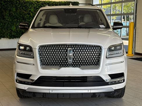 Used 2018 Lincoln Navigator L Reserve w/ Technology Package image 9