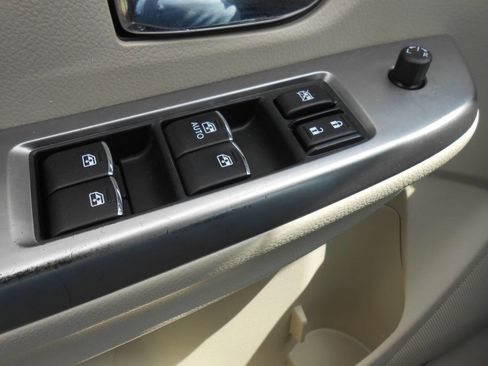 Used 2016 Subaru Impreza 2.0i Premium image 18