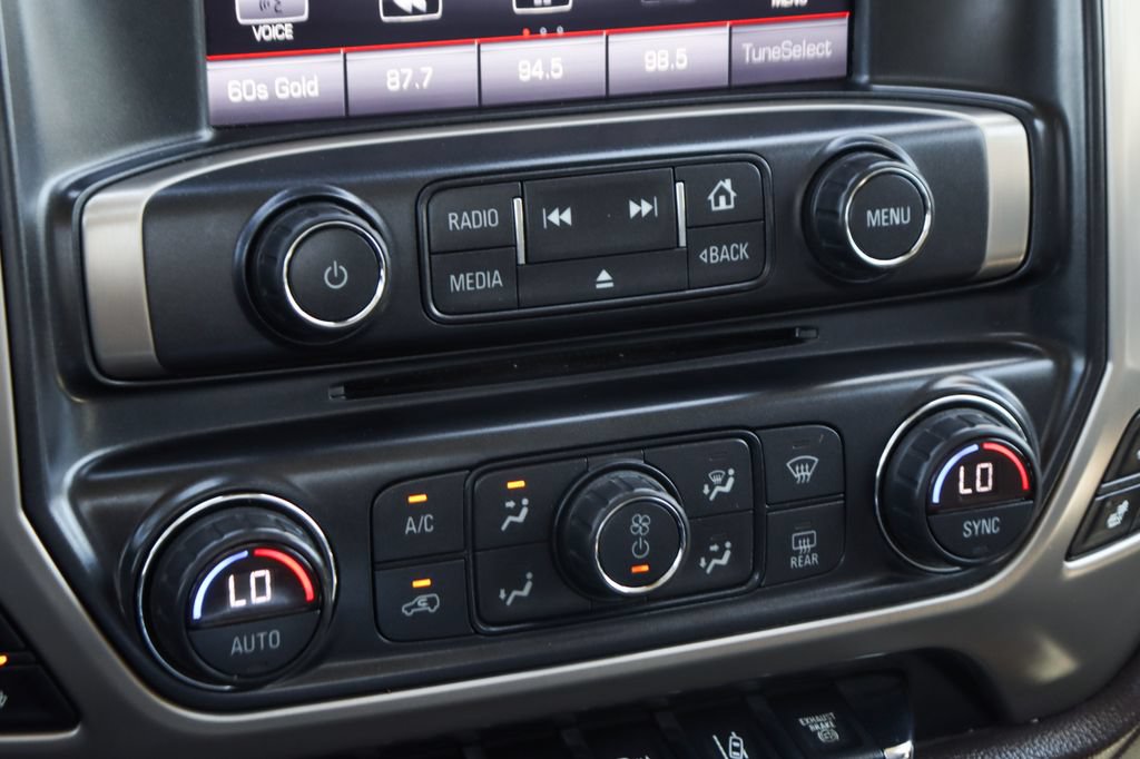 Used 2015 GMC Sierra 2500 Denali w/ Duramax Plus Package AWD/4WD image 33