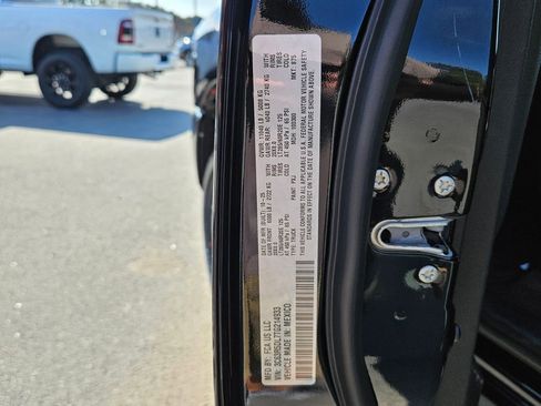 New 2026 RAM 2500 Big Horn AWD/4WD image 16