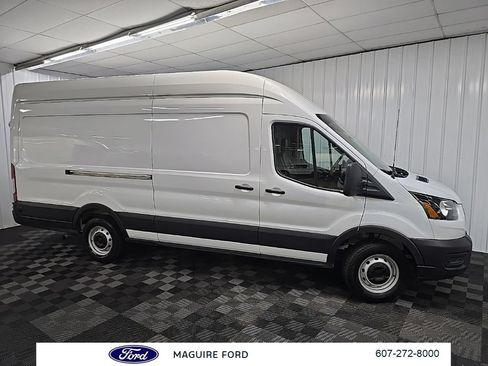 Used 2025 Ford Transit 250 148 High Roof Extended w/ Load Area Protection Package RWD image 1