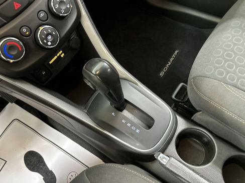 Used 2021 Chevrolet Trax LS w/ Tint and Cruise Package image 17