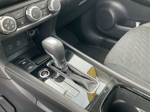 Used 2023 Nissan Kicks SV image 24