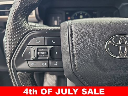 Used 2025 Toyota Tacoma SR5 AWD/4WD image 16