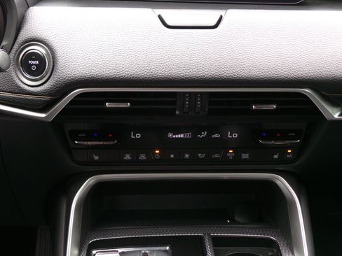 Certified 2024 MAZDA CX-90 Plug-In Hybrid w/ Premium Pkg AWD/4WD image 16