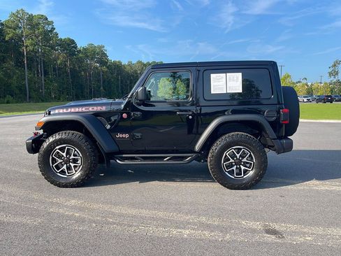 Used 2025 Jeep Wrangler Rubicon AWD/4WD image 5