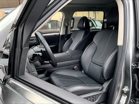 Certified 2025 INFINITI QX80 Sensory AWD/4WD image 36