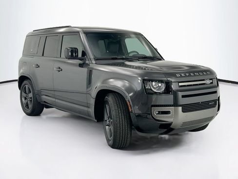 Used 2023 Land Rover Defender 110 X-Dynamic SE AWD/4WD image 3