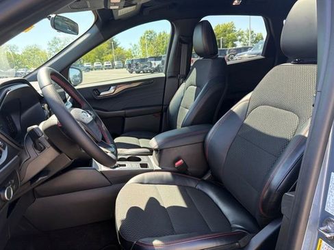 Used 2024 Ford Escape ST-Line w/ Tech Pack #1 FWD image 24