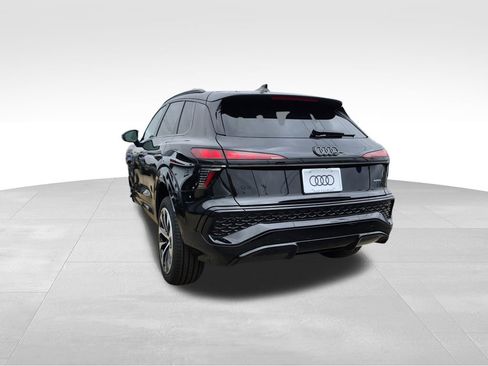 New 2026 Audi Q3 quattro 2.0T AWD/4WD image 4