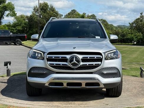 Used 2021 Mercedes-Benz GLS 450 4MATIC image 2